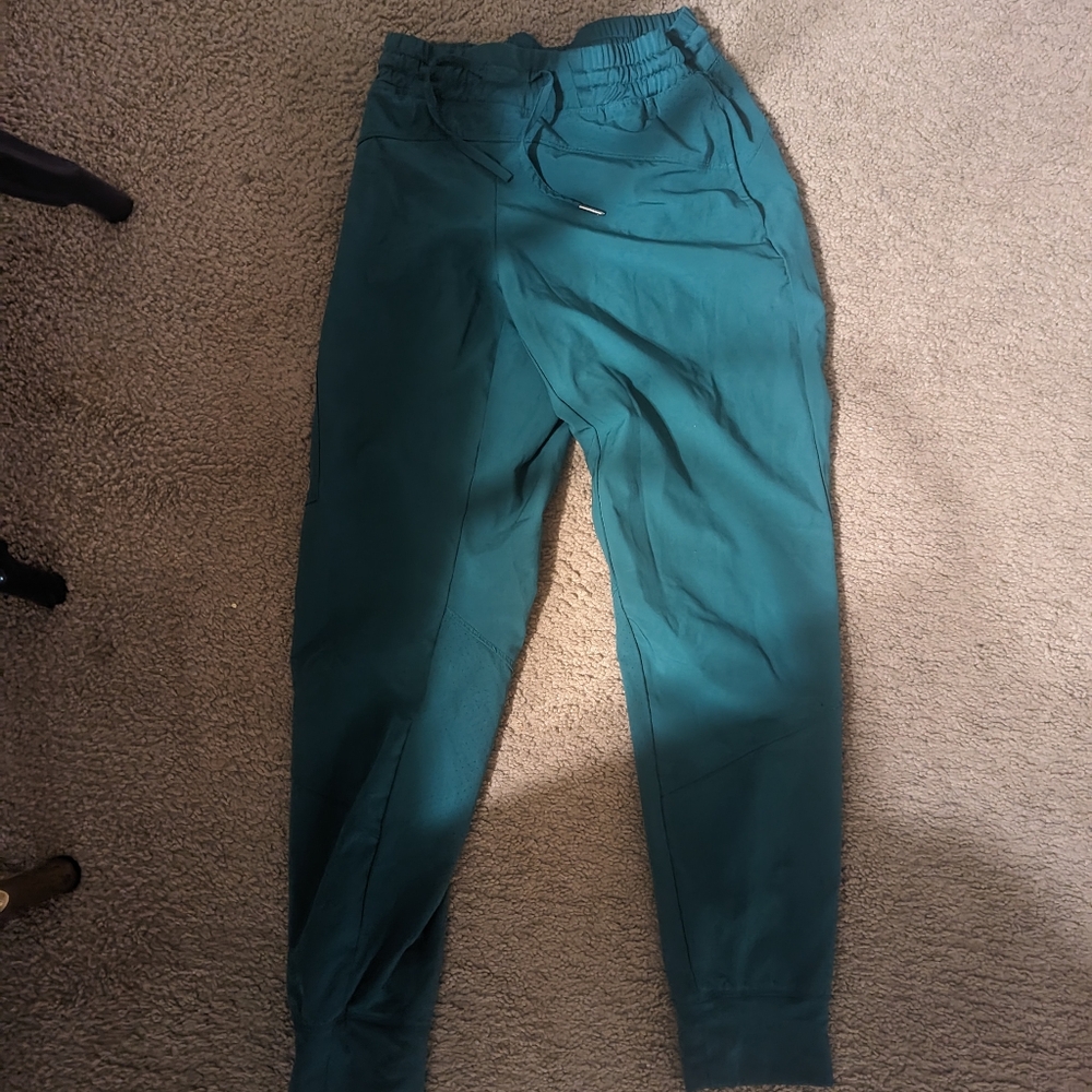 Jogger Scrubs Partial Mesh On Bottom Plastic Wais… - image 1